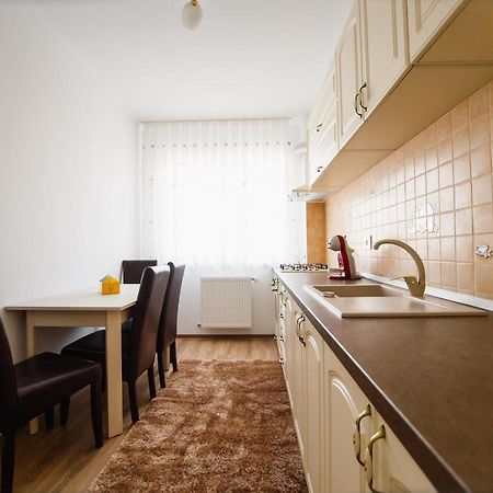 Bright & Elegant Central Apartment オラデア エクステリア 写真