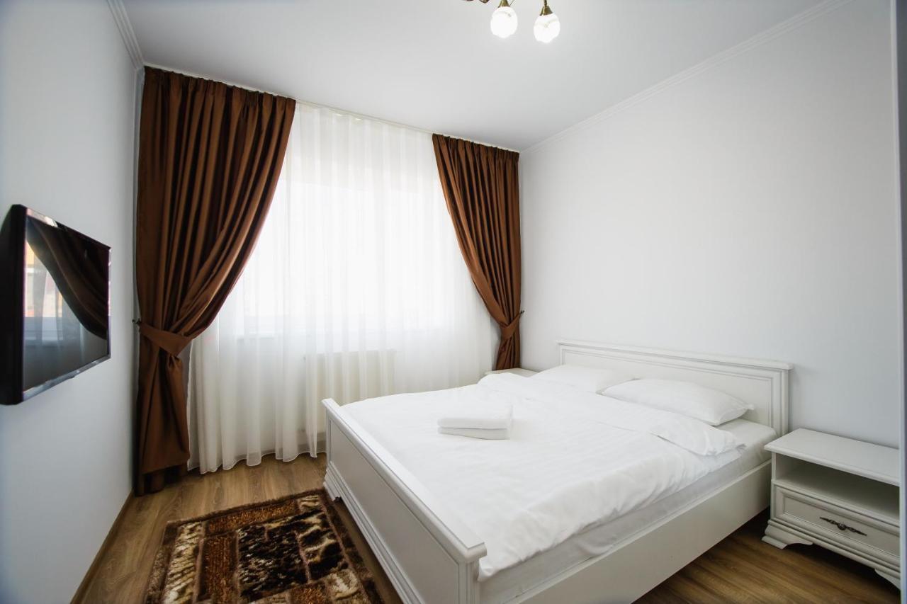 Bright & Elegant Central Apartment オラデア エクステリア 写真