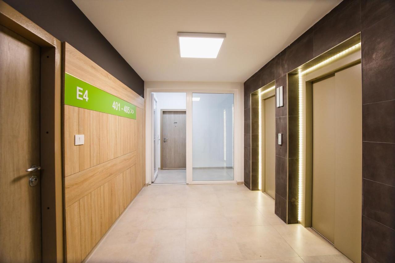 Bright & Elegant Central Apartment オラデア エクステリア 写真