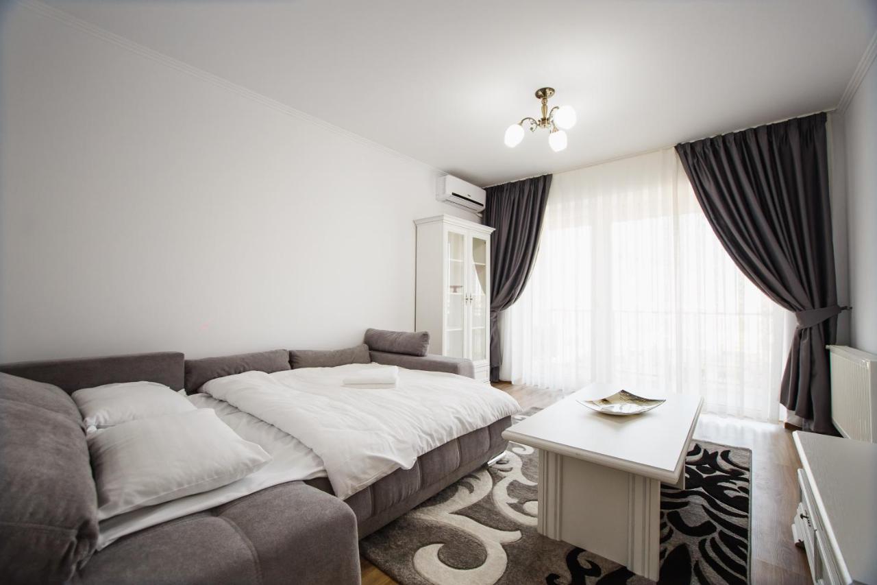 Bright & Elegant Central Apartment オラデア エクステリア 写真